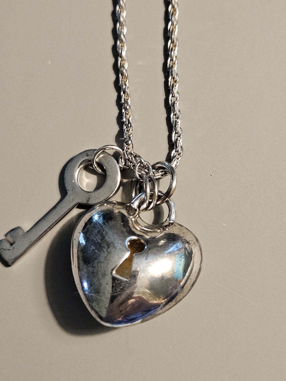 Vintage 925 Sterling Silver Heart Lock and Key Pendant Necklace Italy FAS - Picture 2 of 10